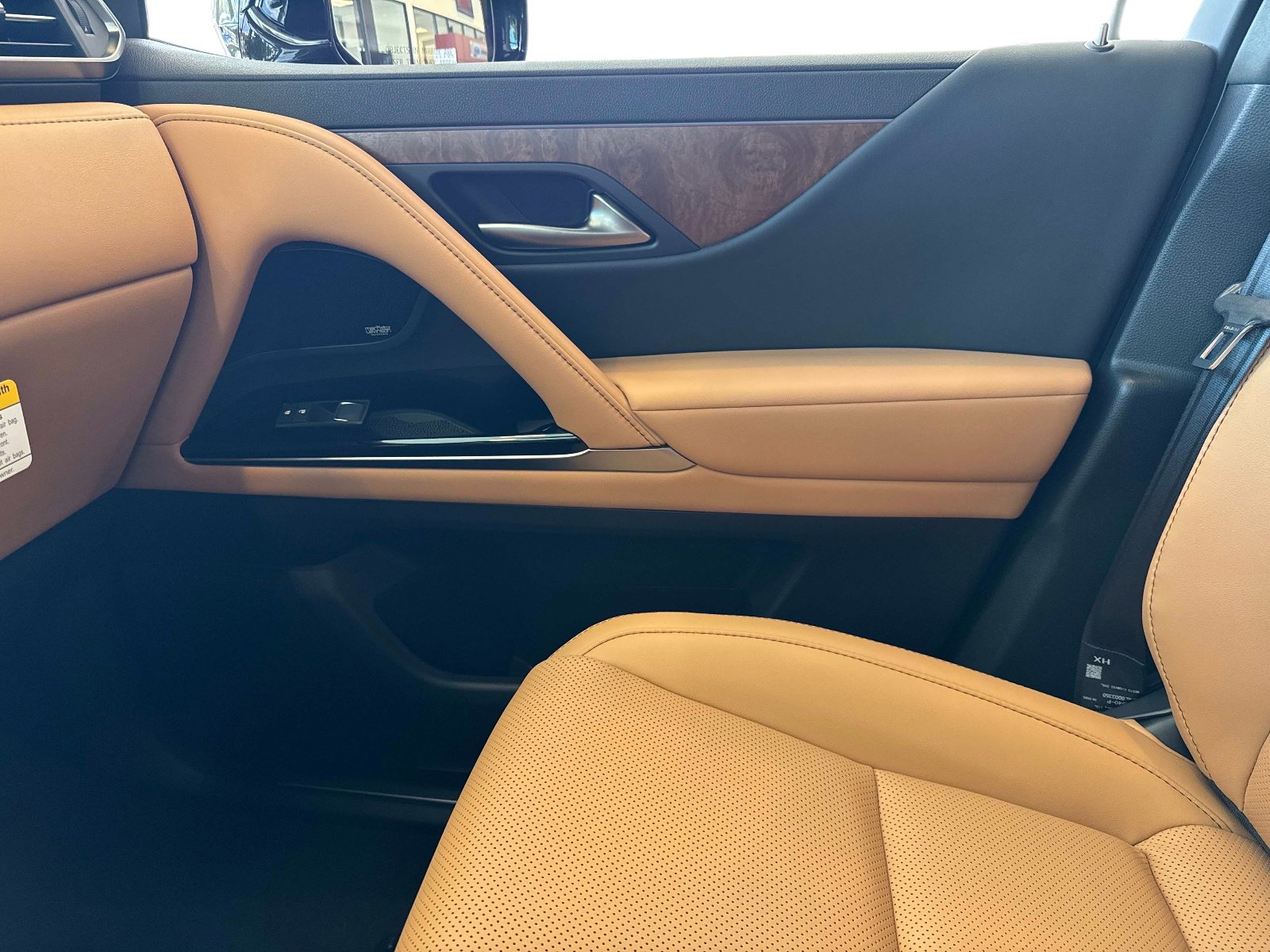 New 2026 Lexus LX 600 4WD w/ Luxury Package image 24