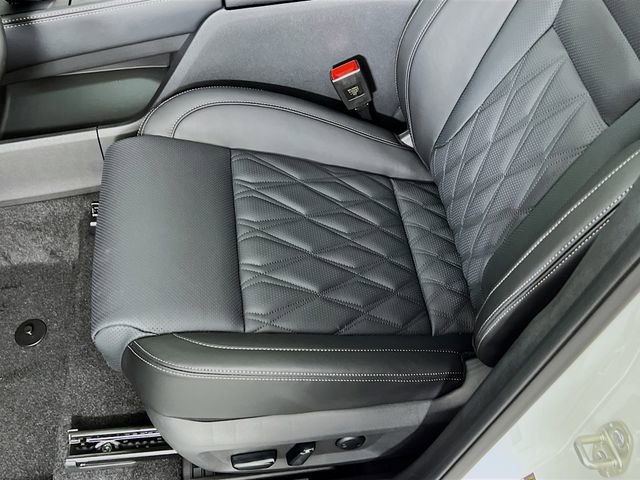 New 2025 Nissan Rogue Platinum w/ Platinum Premium Package image 16