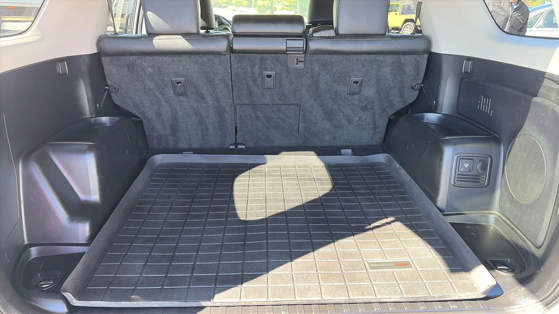 Used 2014 Toyota 4Runner Limited image 27