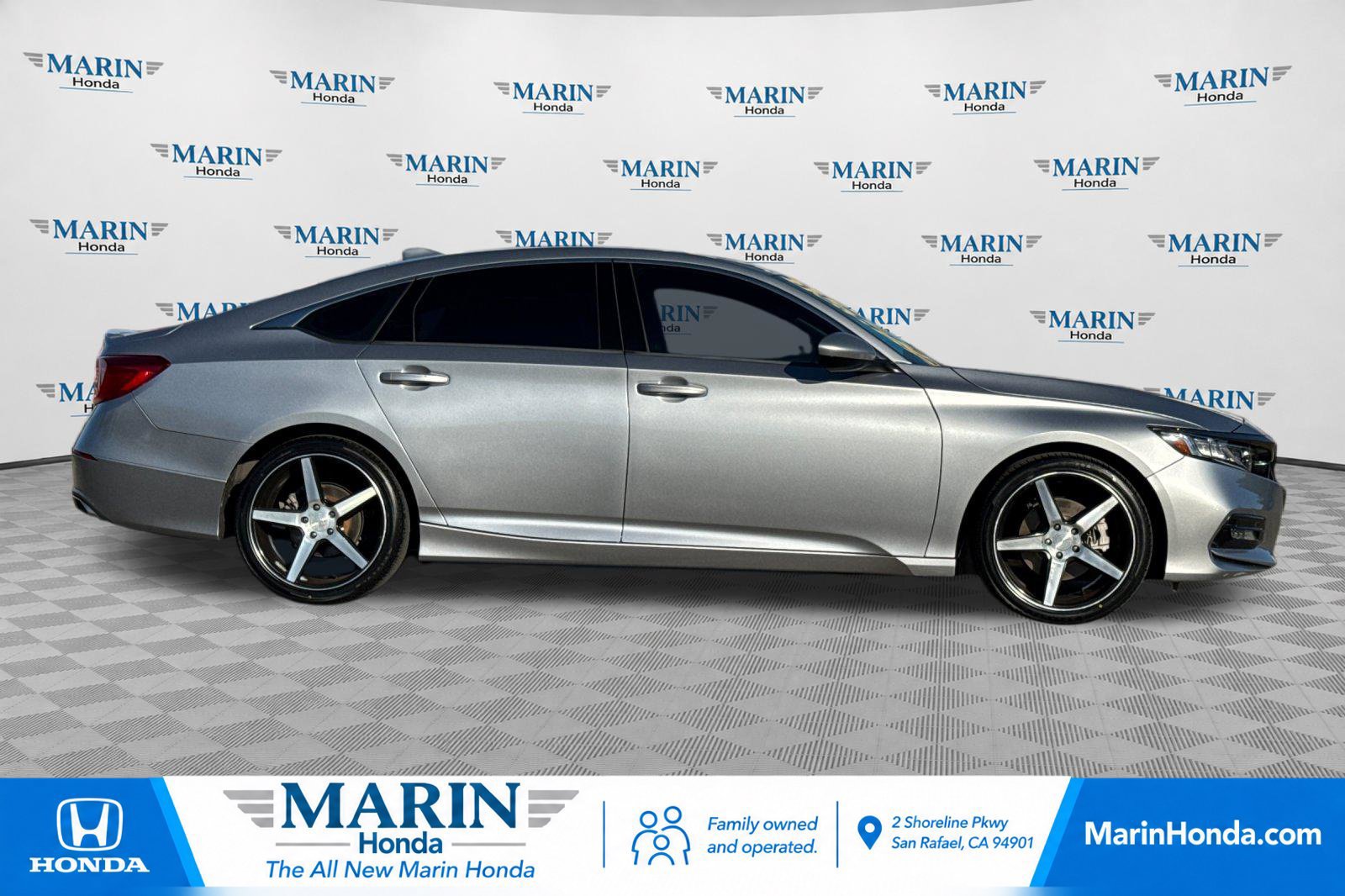 Used 2018 Honda Accord Sport image 2