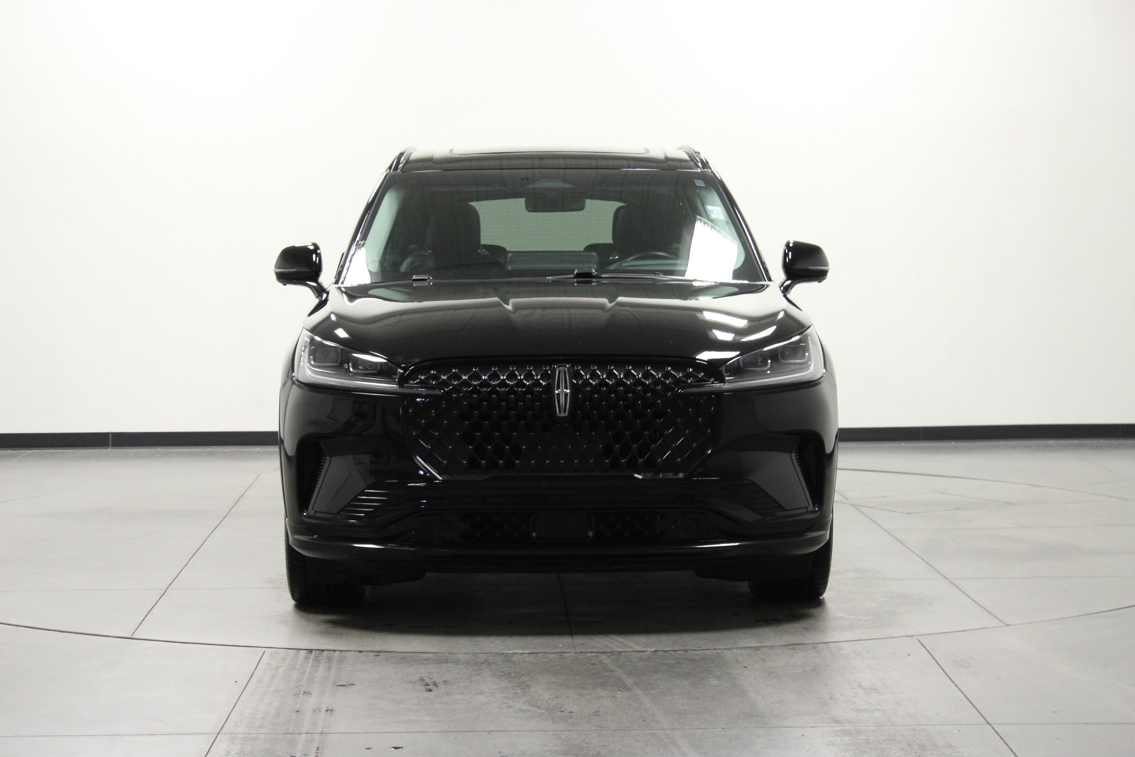 Used 2025 Lincoln Aviator Reserve w/ Equipment Group 201A AWD/4WD image 9