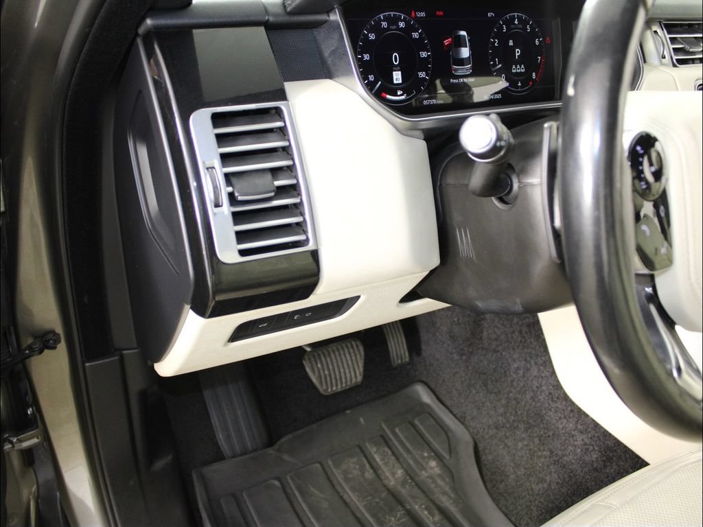 Used 2020 Land Rover Range Rover HSE AWD/4WD image 15