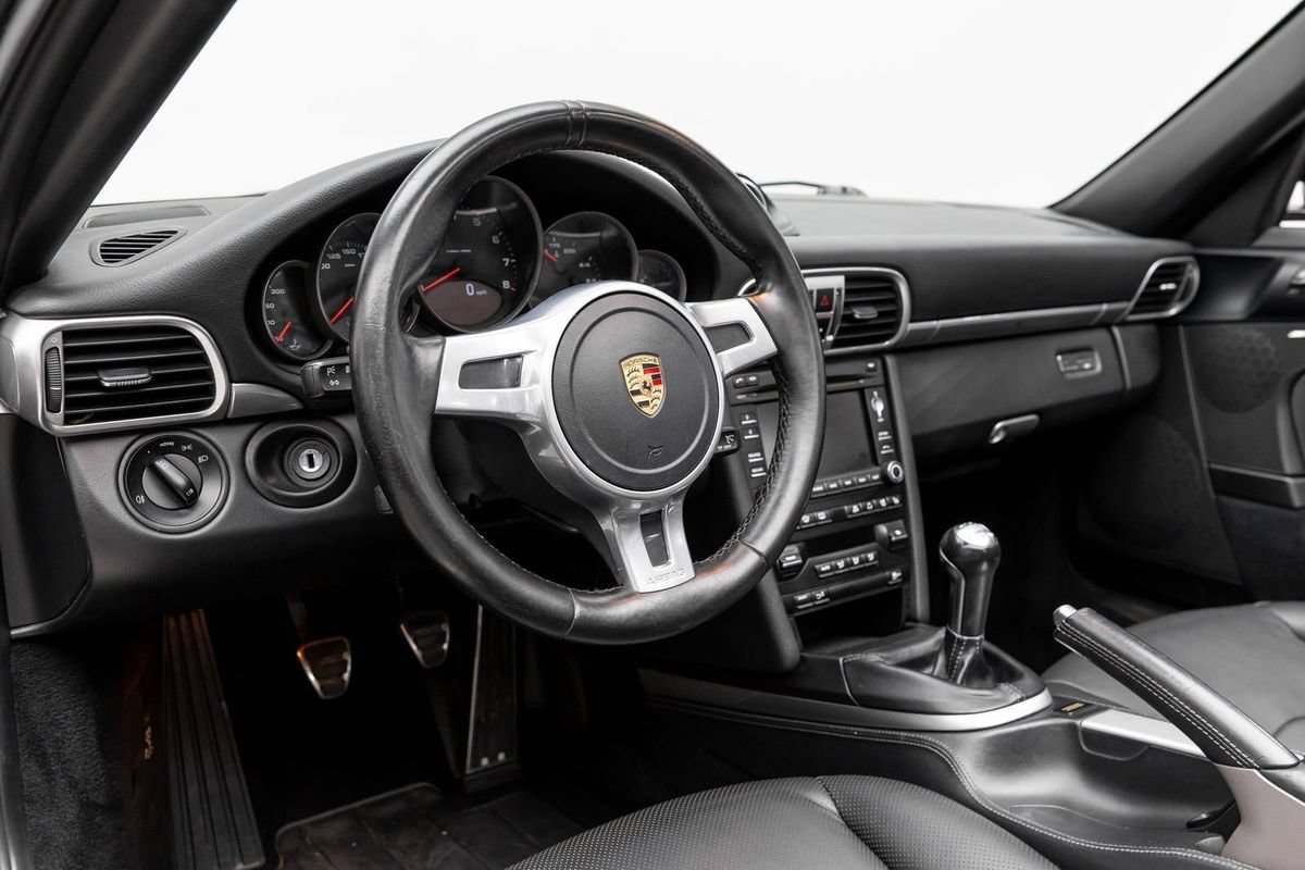 Used 2012 Porsche 911 Carrera Black Edition RWD image 21
