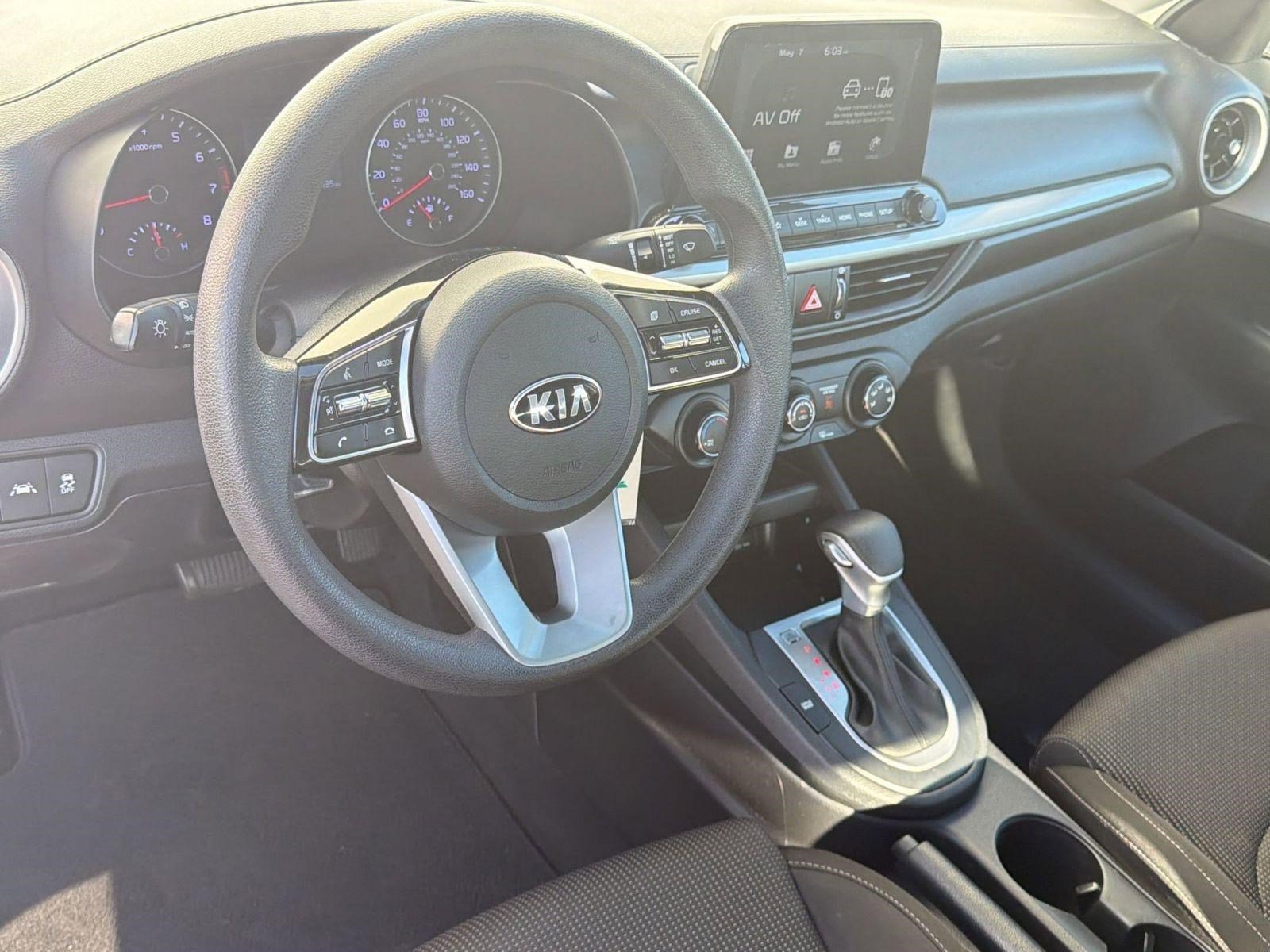 Used 2020 Kia Forte LXS FWD image 4