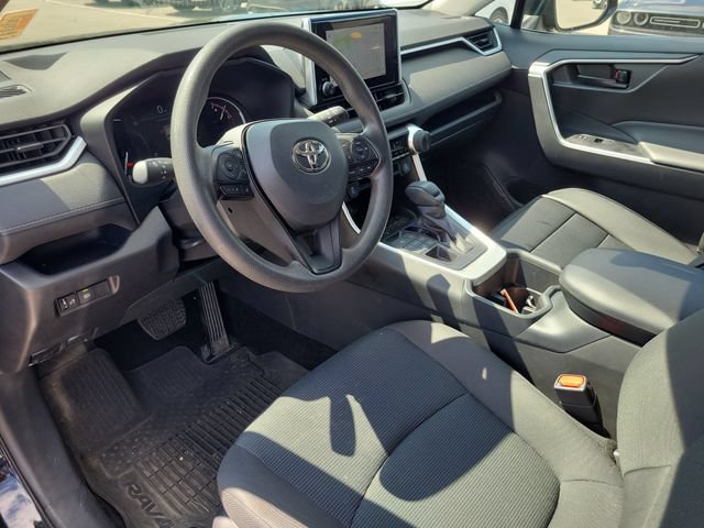 Used 2025 Toyota RAV4 LE AWD/4WD image 19
