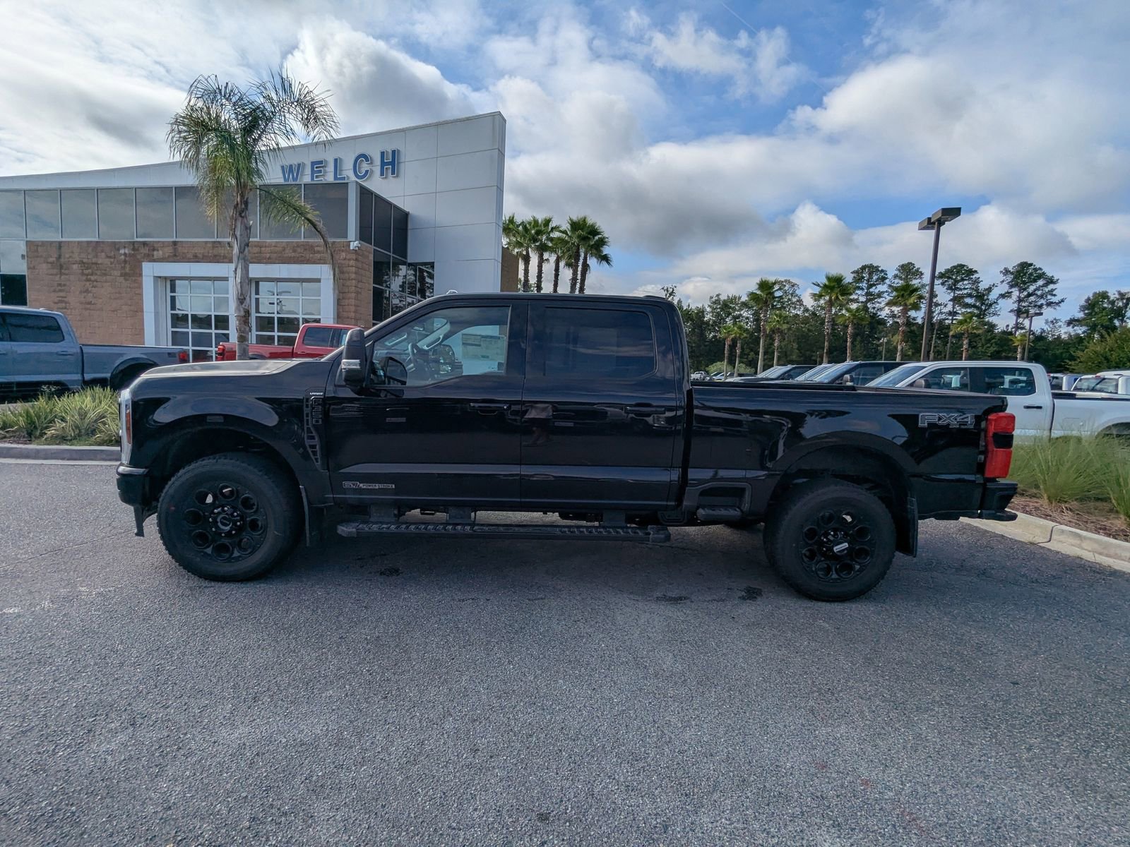 New 2025 Ford F350 Lariat w/ Lariat Ultimate Package image 7