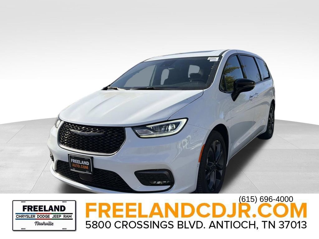 New 2026 Chrysler Pacifica Select image 7