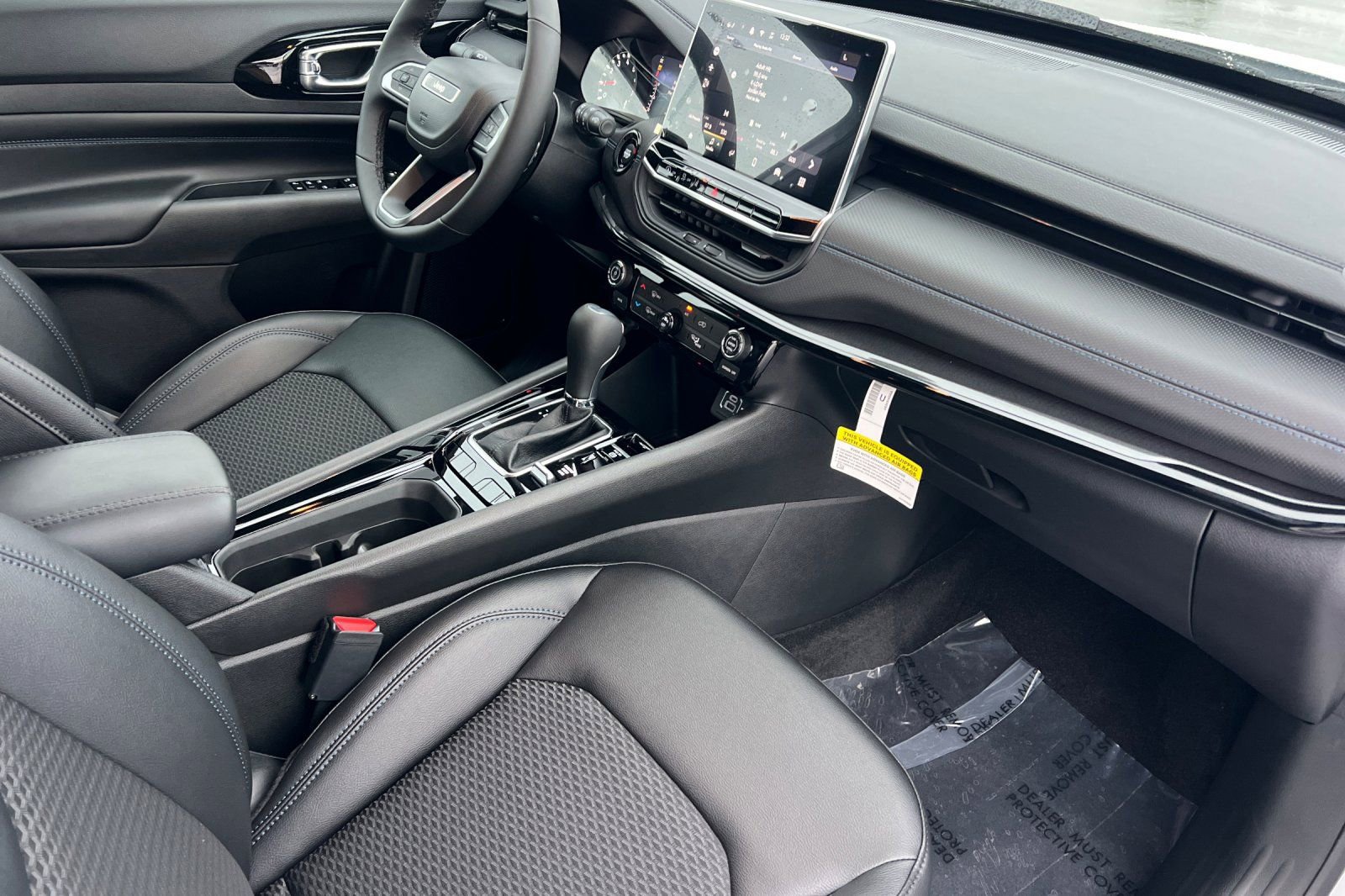 New 2026 Jeep Compass Latitude AWD/4WD image 14