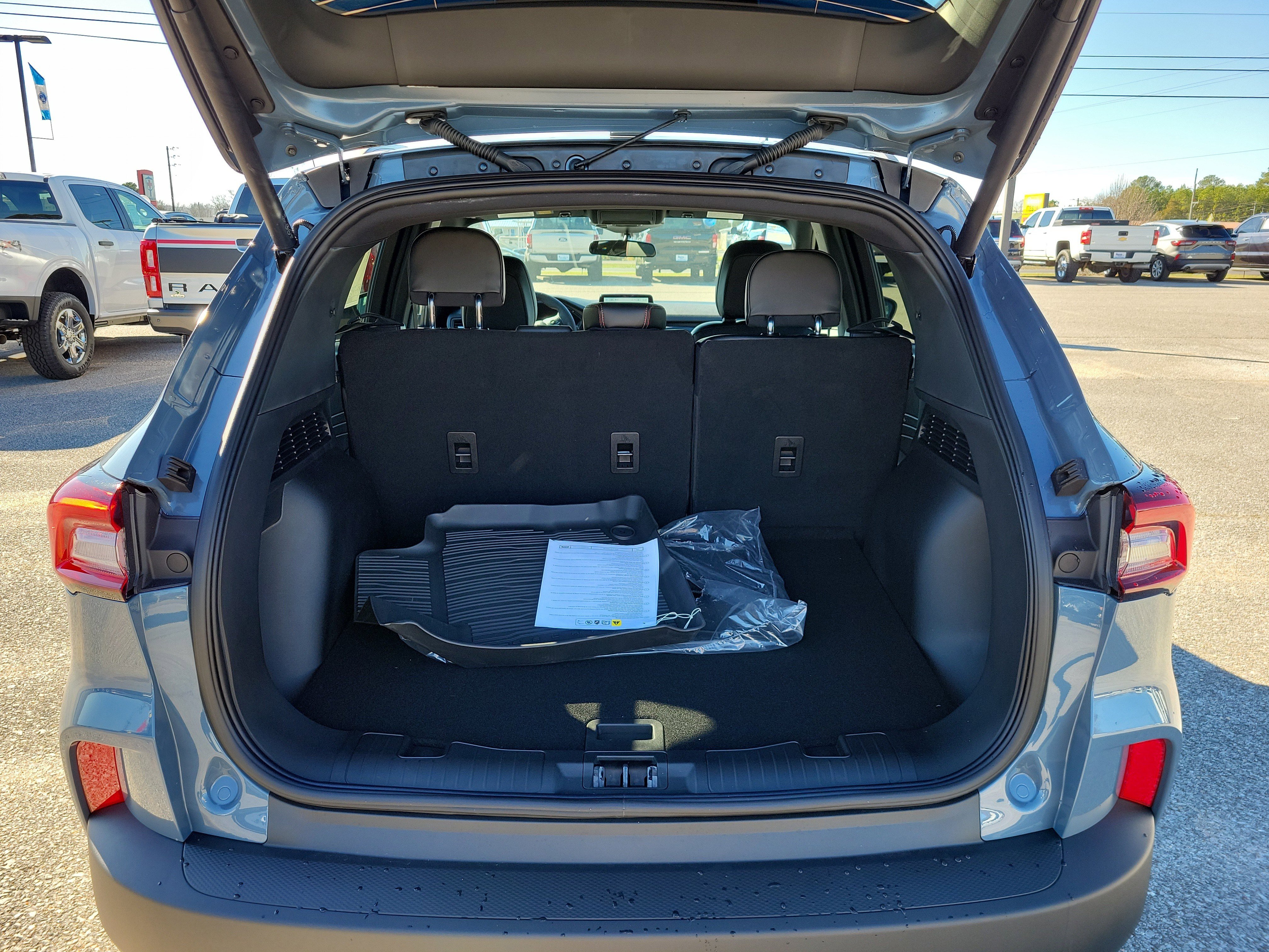 New 2026 Ford Escape ST-Line image 10