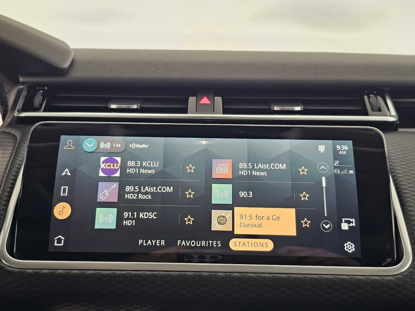 Used 2022 Land Rover Range Rover Velar S image 28