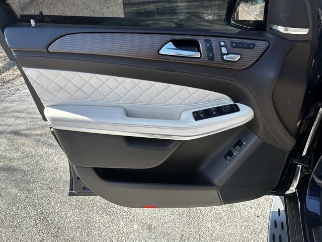 Used 2018 Mercedes-Benz GLS 550 4MATIC image 10