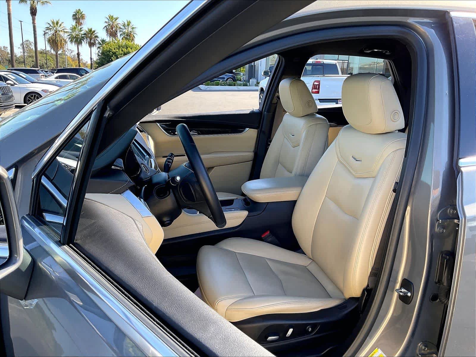 Used 2019 Cadillac XT5 FWD image 28