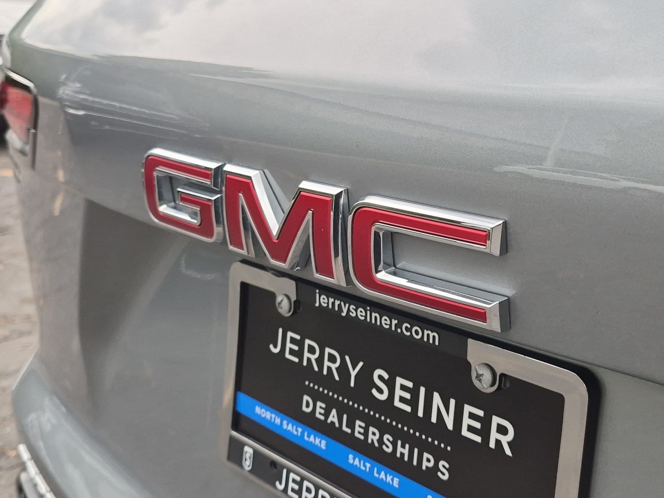 Used 2026 GMC Terrain AT4 w/ Convenience Package III AWD/4WD image 14