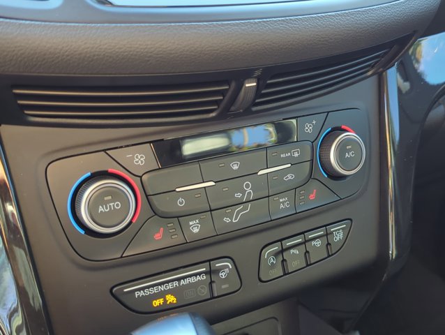 Used 2018 Ford Escape Titanium AWD/4WD image 21