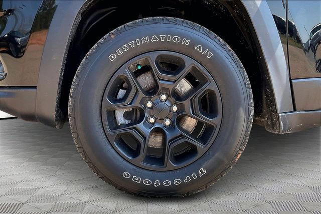 Used 2022 Jeep Cherokee Latitude image 21