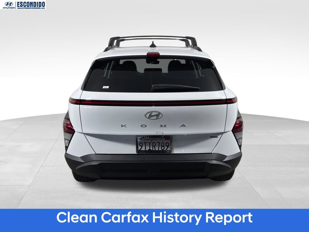 Certified 2025 Hyundai Kona SEL AWD/4WD image 4