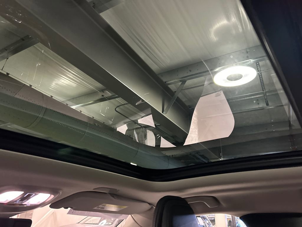 Certified 2023 Volvo XC60 B6 Ultimate image 27