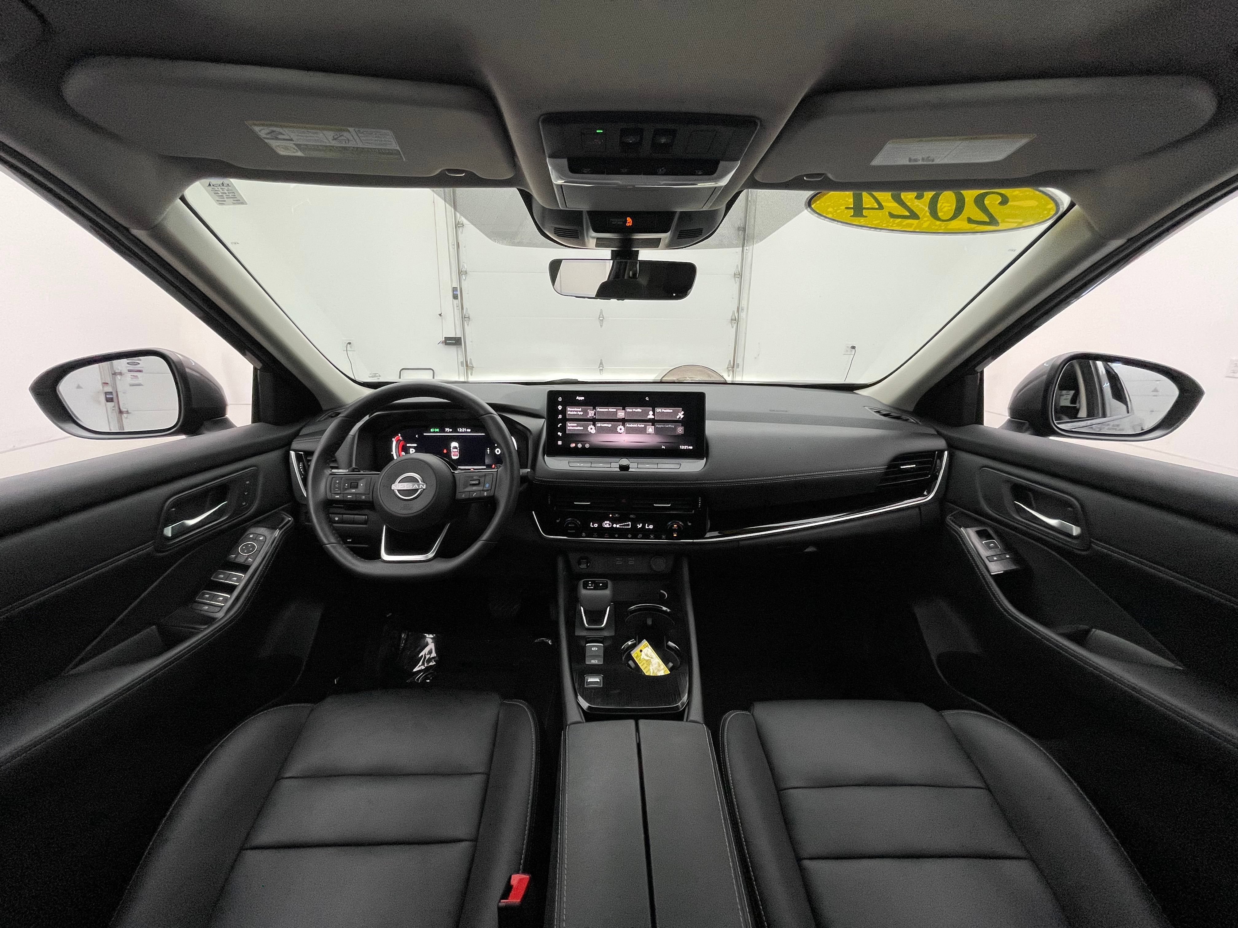Used 2024 Nissan Rogue SL w/ SL Premium Package FWD image 3