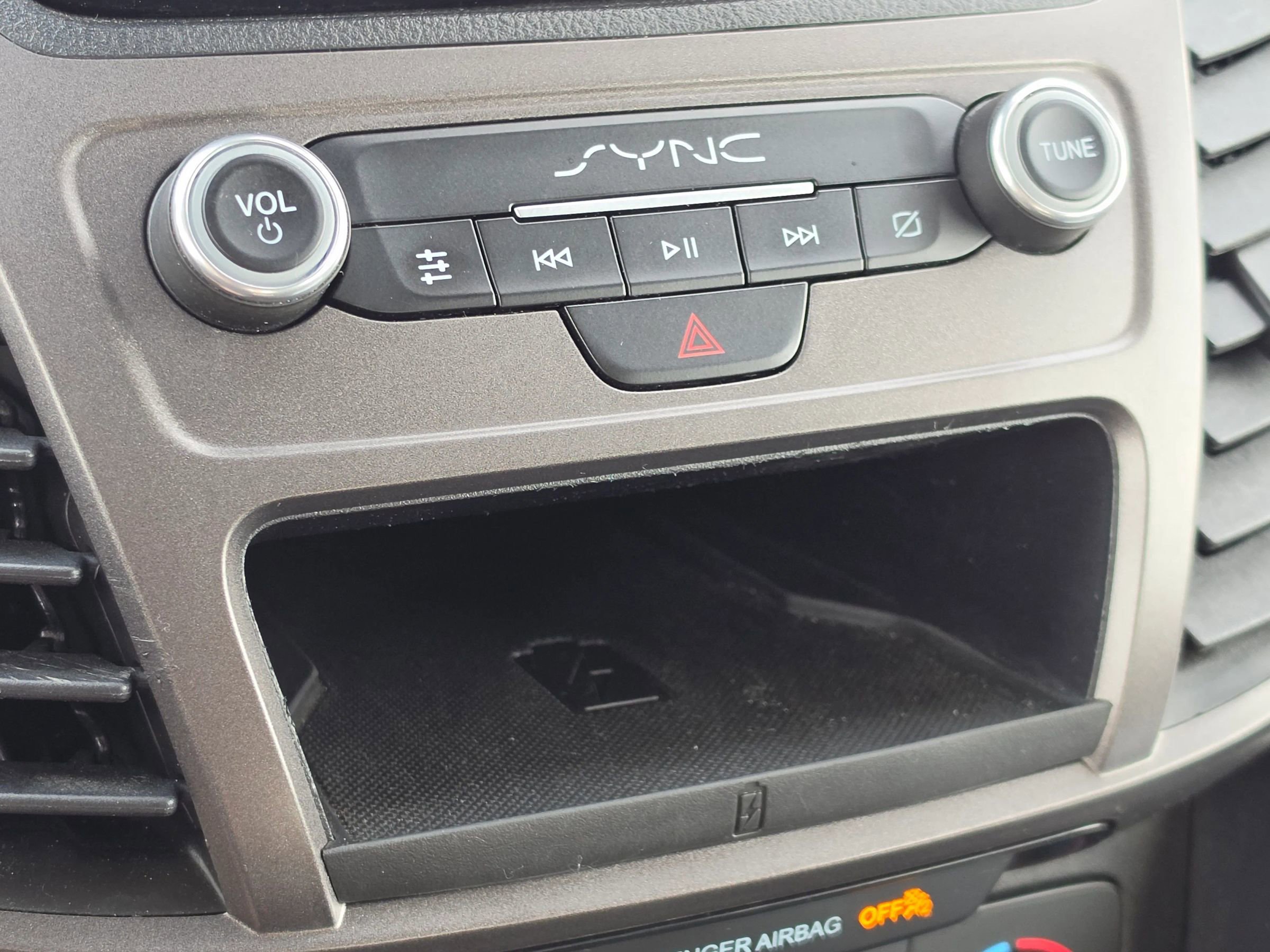 Used 2021 Ford Transit Connect XLT image 24