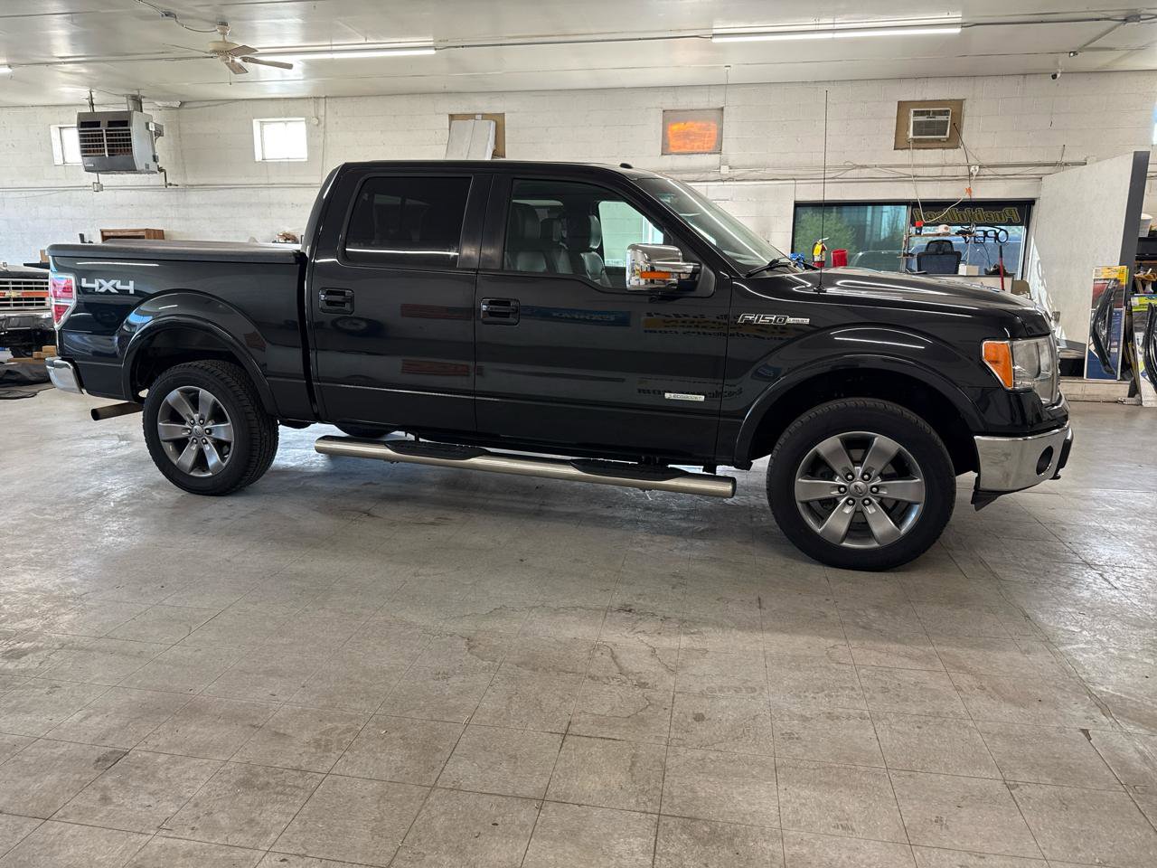 Used 2013 Ford F150 Lariat w/ Mid Equipment Group image 5