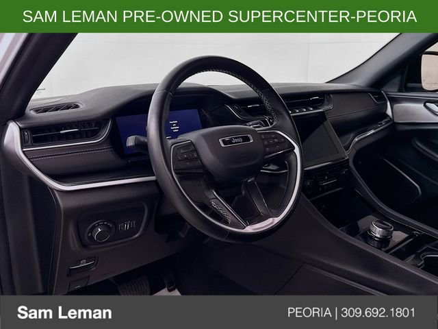 Used 2022 Jeep Grand Cherokee L Laredo image 9