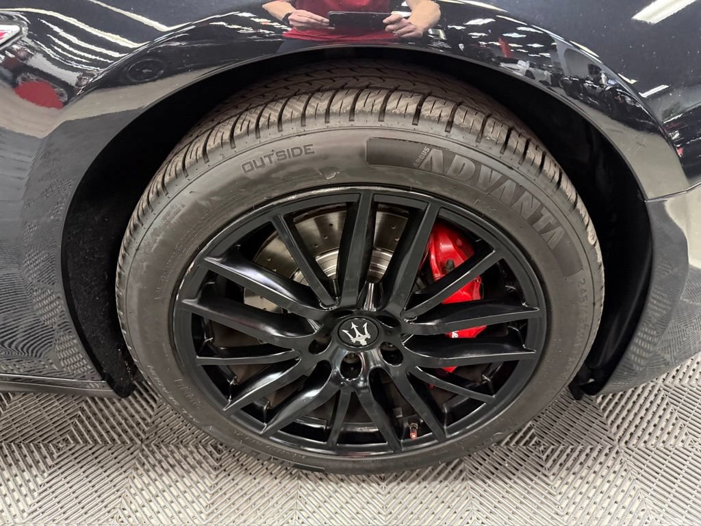 Used 2021 Maserati Ghibli S RWD image 18