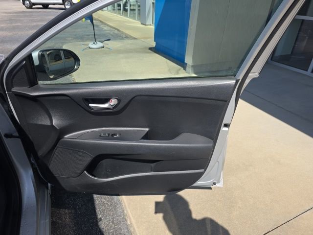 Used 2020 Kia Rio LX image 41
