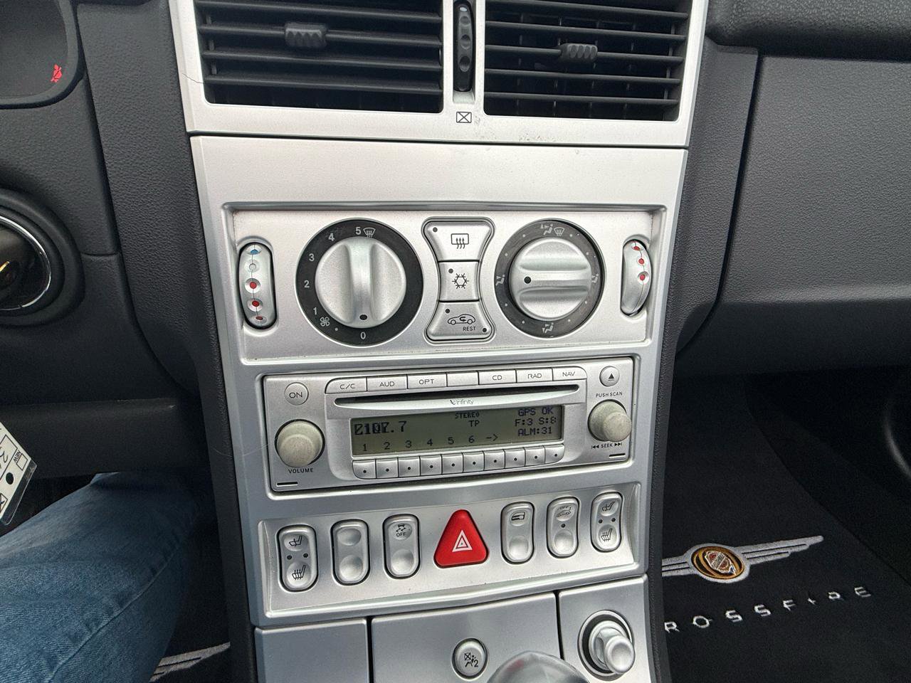 Used 2005 Chrysler Crossfire SRT-6 image 26