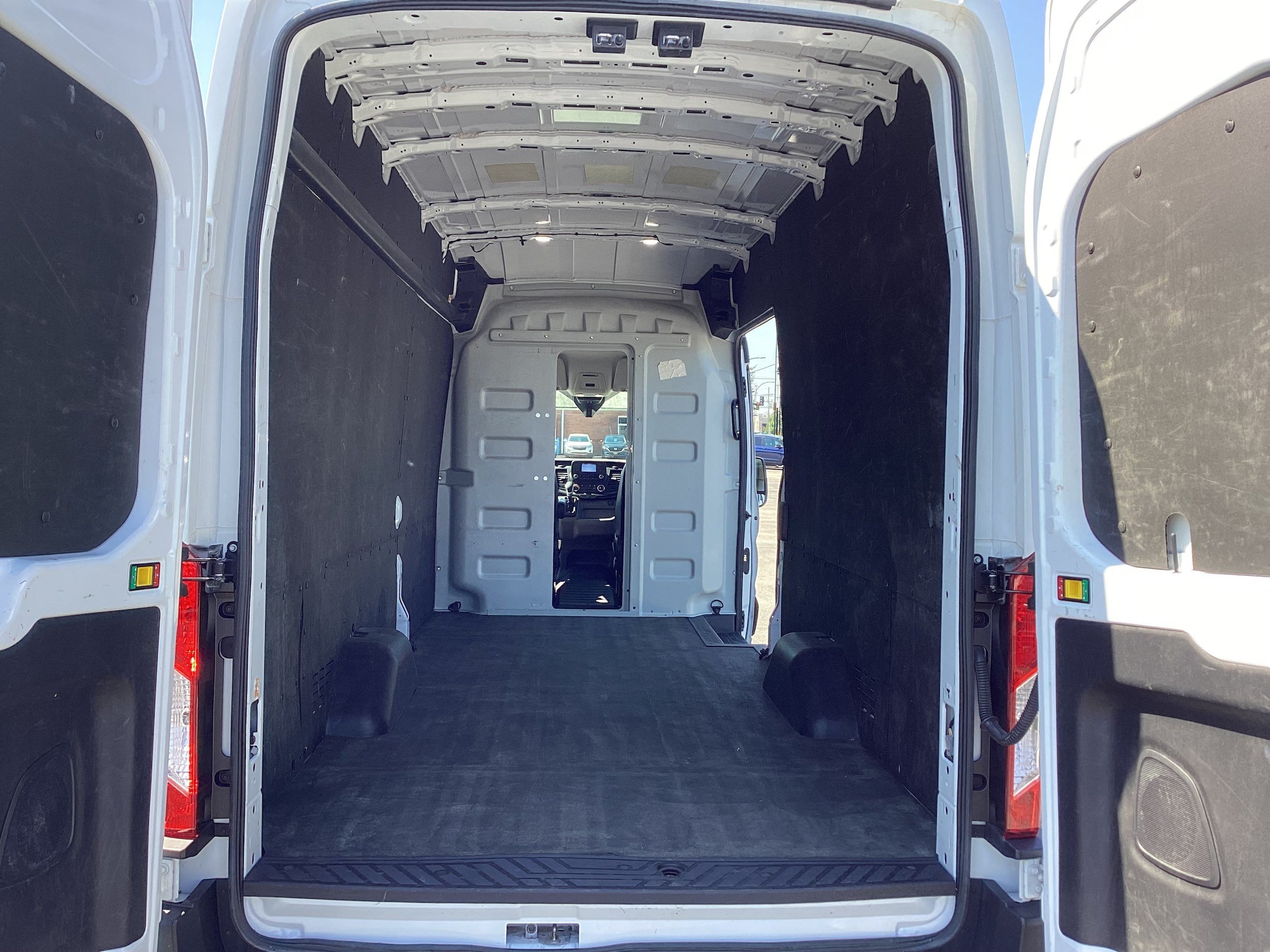 Used 2024 Ford Transit 250 148 High Roof Extended w/ Load Area Protection Package RWD image 14