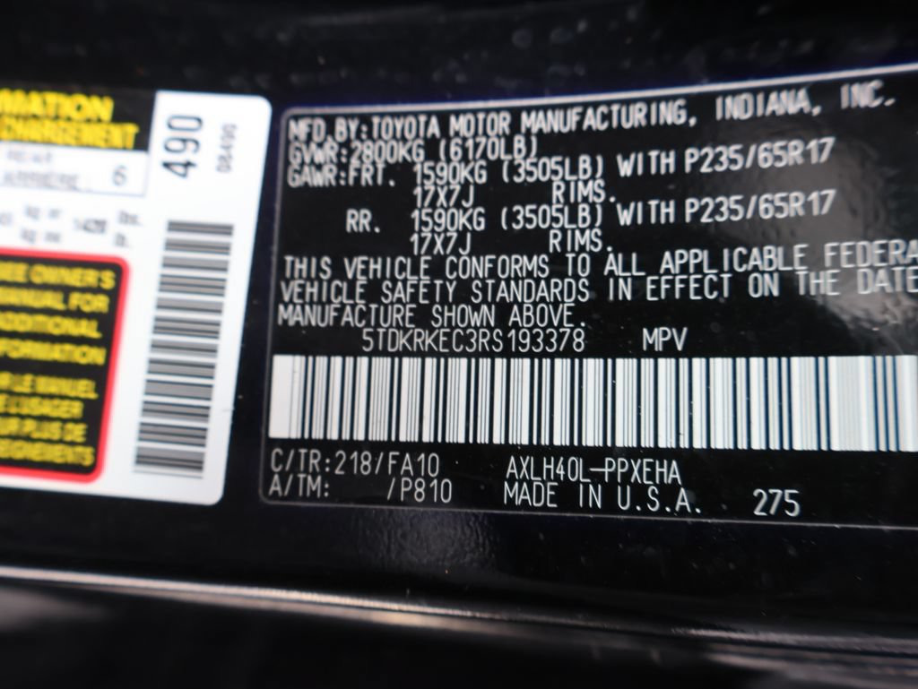 Used 2024 Toyota Sienna LE FWD image 37