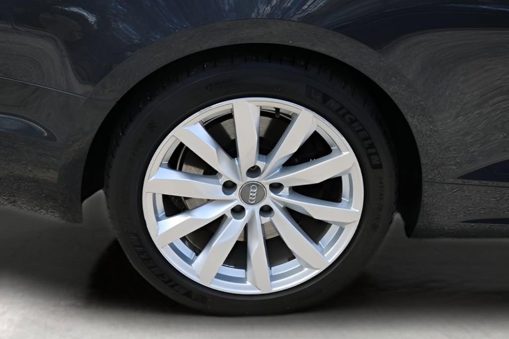 Used 2018 Audi A5 2.0T Prestige w/ Driver Assistance Package image 9