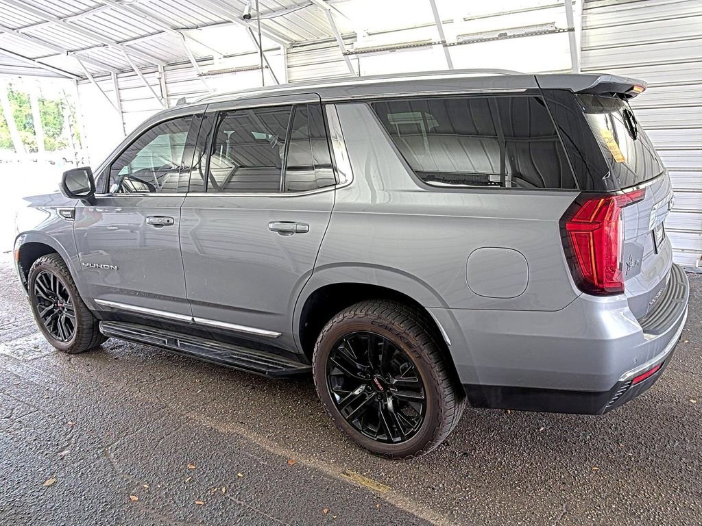 Used 2023 GMC Yukon SLT AWD/4WD image 5