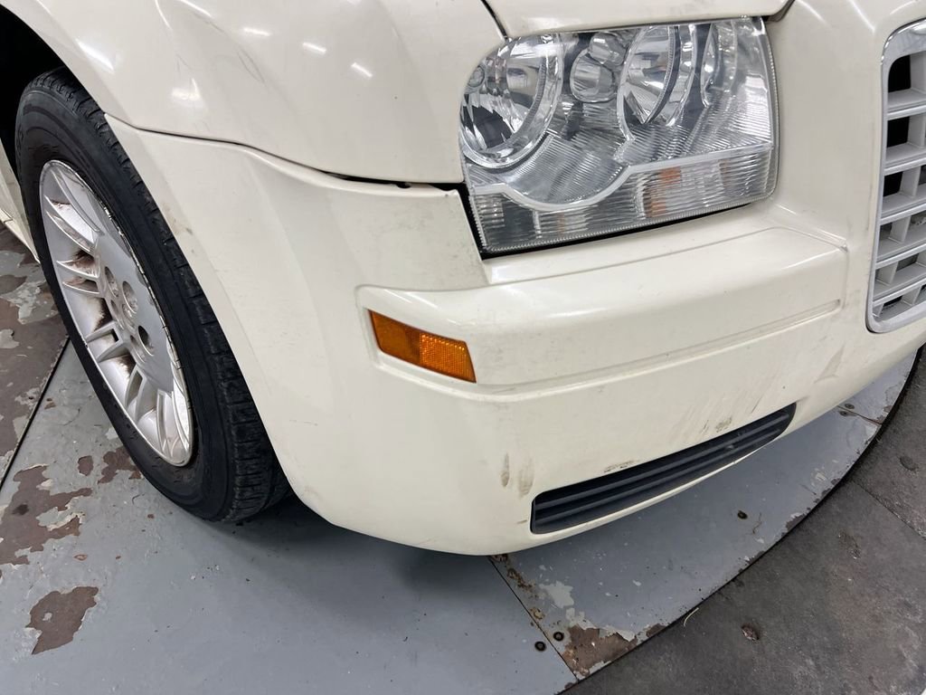 Used 2006 Chrysler 300 RWD image 23