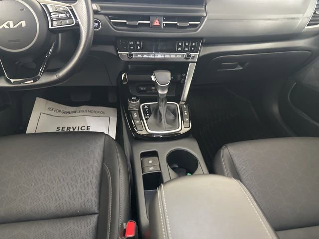 Used 2024 Kia Seltos SX w/ SX Sunroof Package image 15