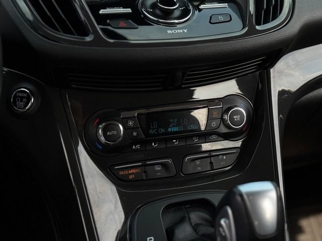 Used 2016 Ford Escape Titanium w/ Equipment Group 301A AWD/4WD image 27