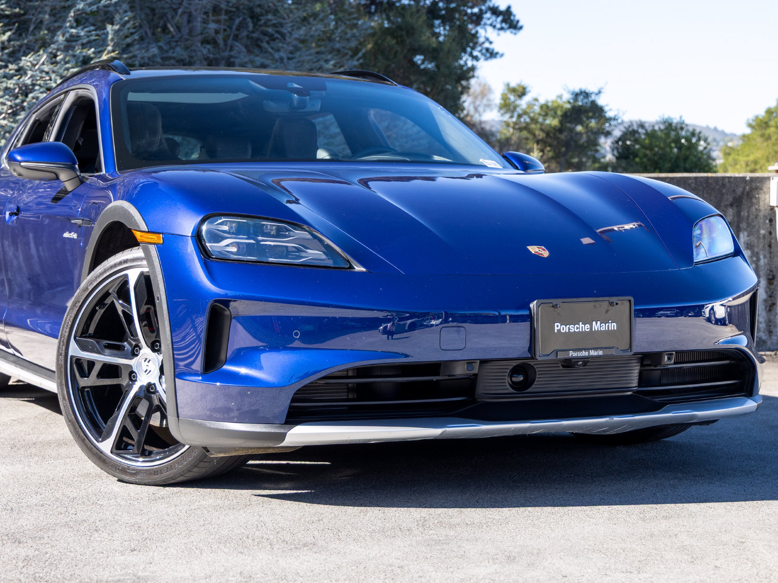 Certified 2025 Porsche Taycan 4S AWD/4WD image 9