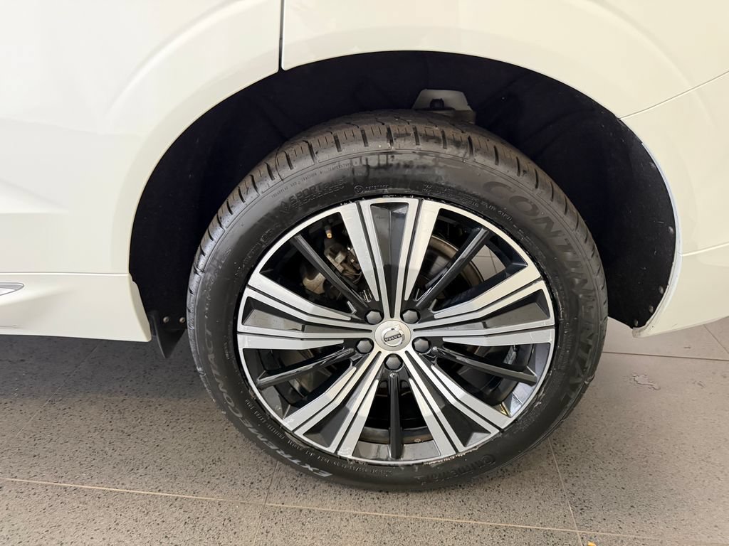 Used 2022 Volvo XC60 T8 Inscription AWD/4WD image 11