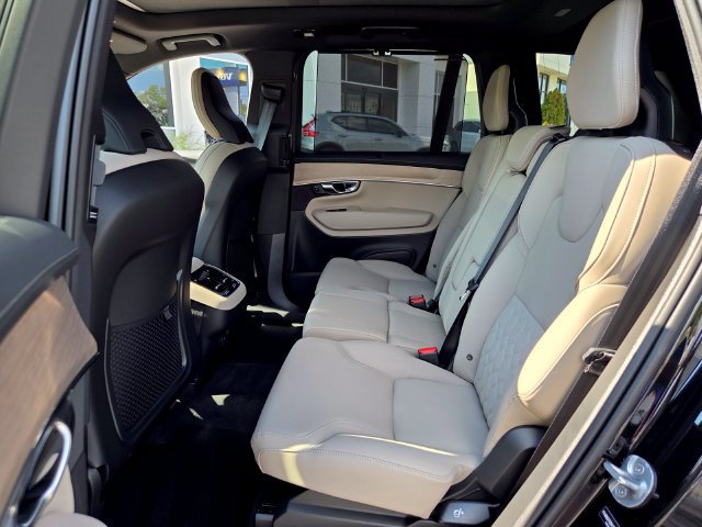 New 2027 Volvo XC90 B6 Plus AWD/4WD image 11