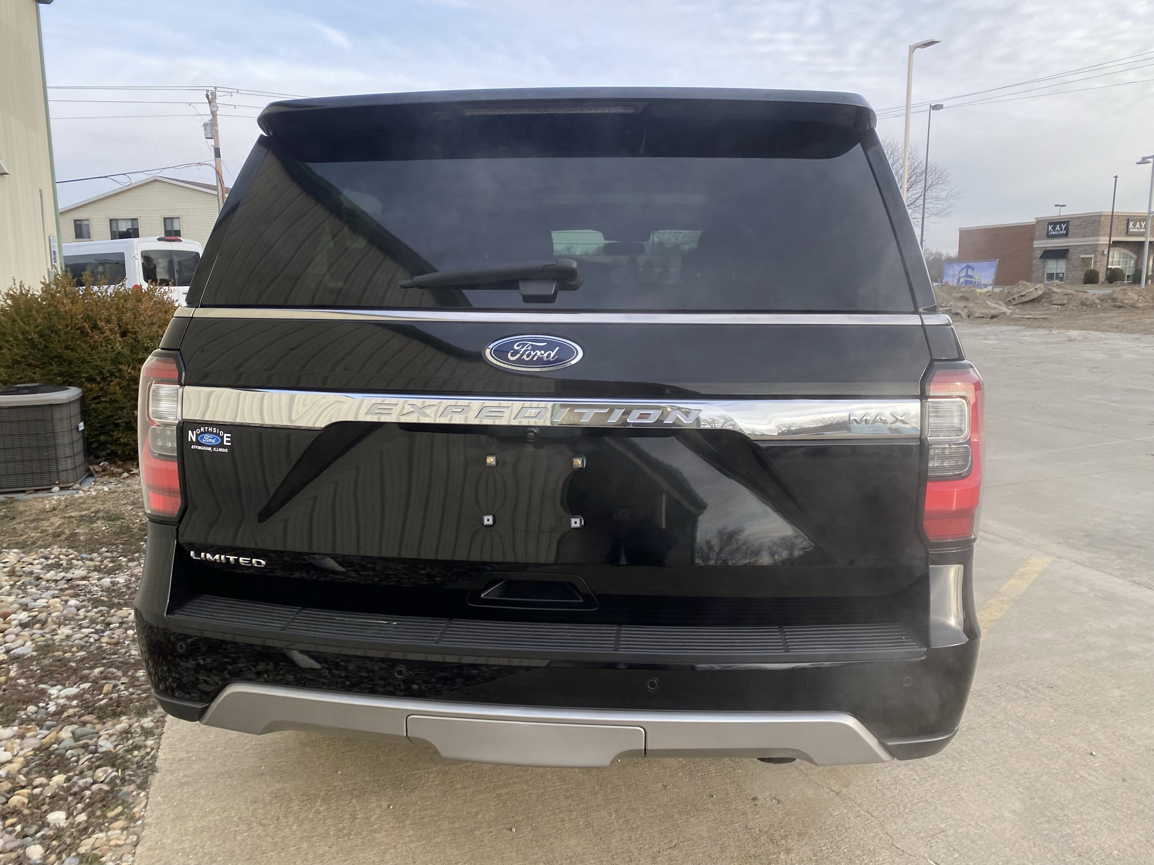 Used 2020 Ford Expedition Max Limited w/ Special Edition Package image 4