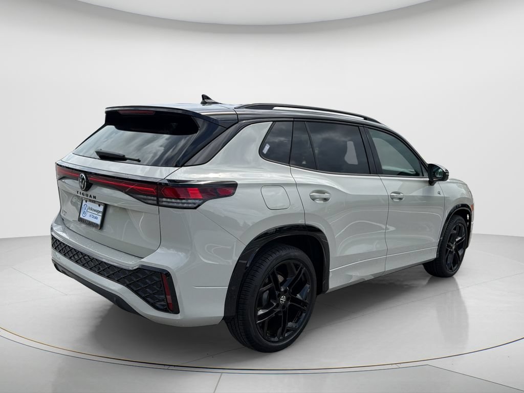 New 2026 Volkswagen Tiguan SE R-Line FWD image 5