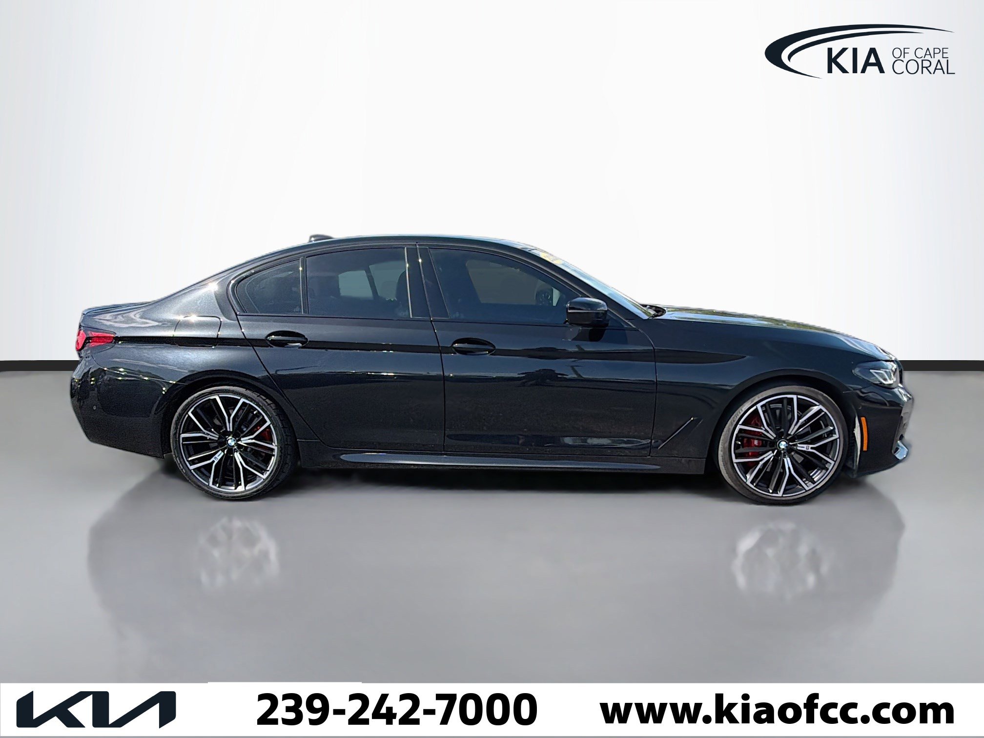 Used 2023 BMW 530i w/ M Sport Package image 6