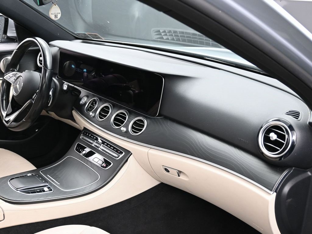 Used 2022 Mercedes-Benz E 350 Sedan image 40