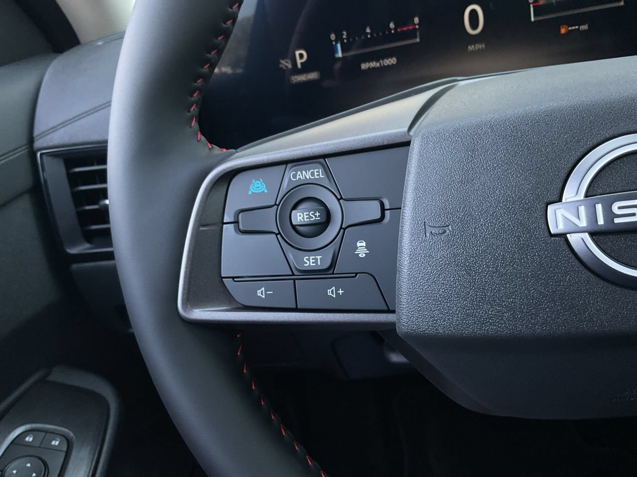 New 2027 Nissan Sentra SR w/ SR Premium Package FWD image 42