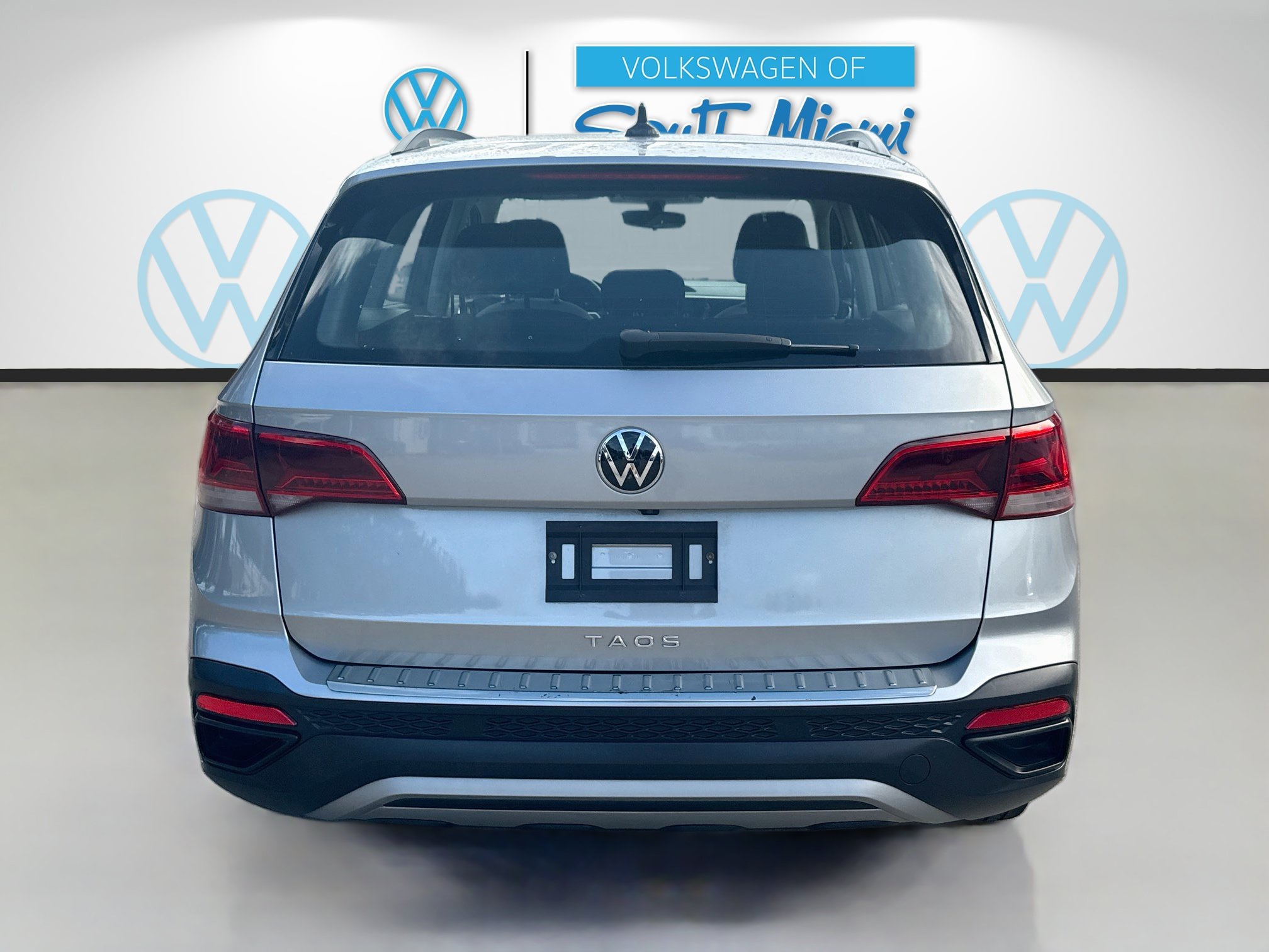 Certified 2023 Volkswagen Taos S FWD image 6
