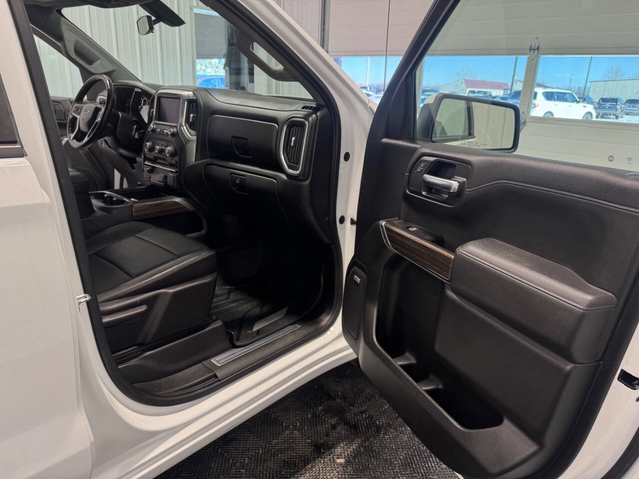 Used 2019 Chevrolet Silverado 1500 RST image 23