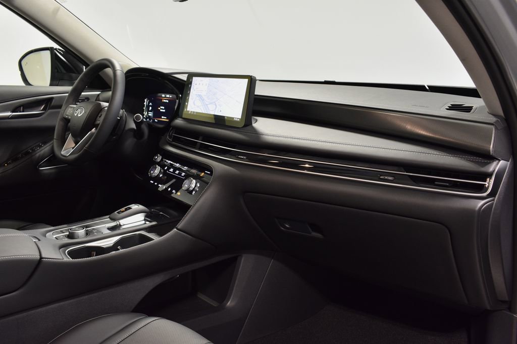 New 2026 INFINITI QX60 Luxe w/ Family Package image 18