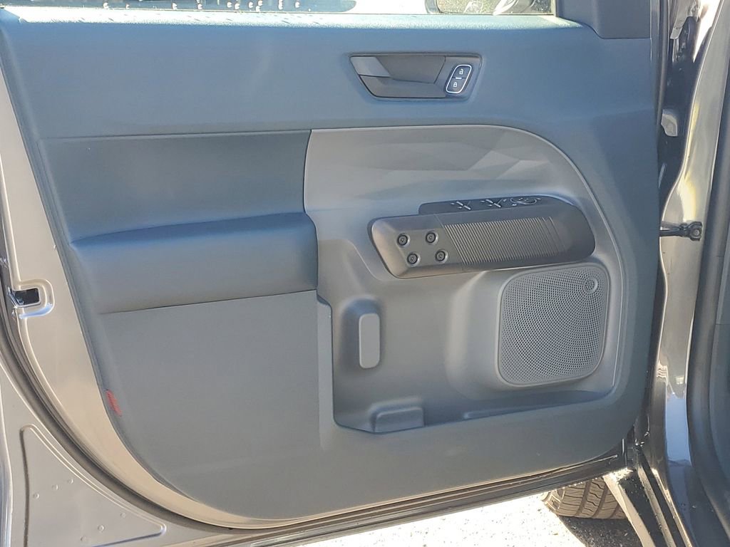 New 2025 Ford Maverick XLT w/ XLT Luxury Package image 21