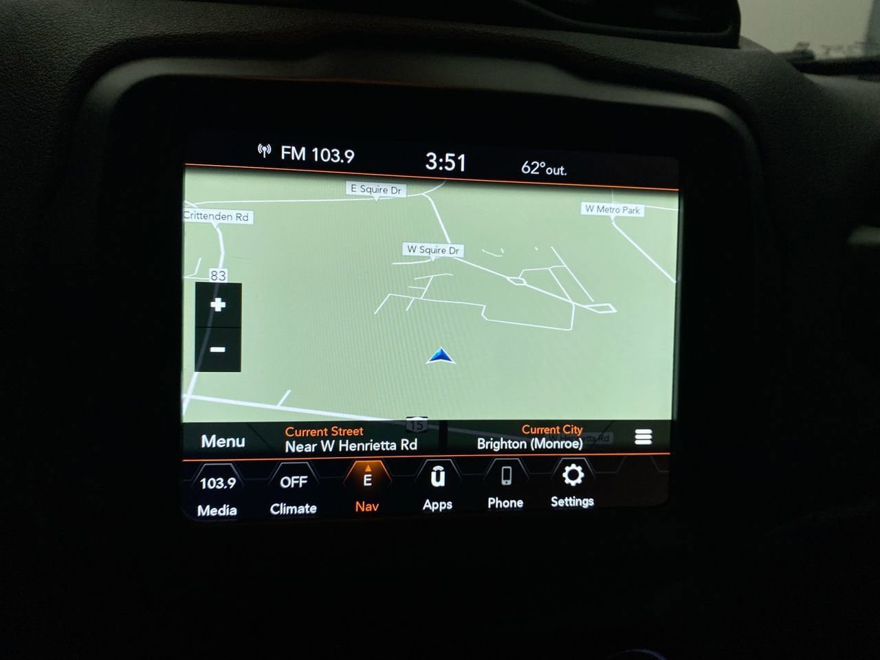 Used 2022 Jeep Renegade Latitude AWD/4WD image 19