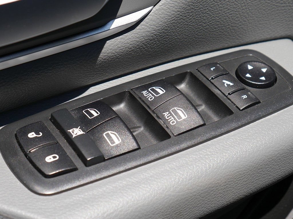 Used 2020 RAM 1500 Big Horn AWD/4WD image 26