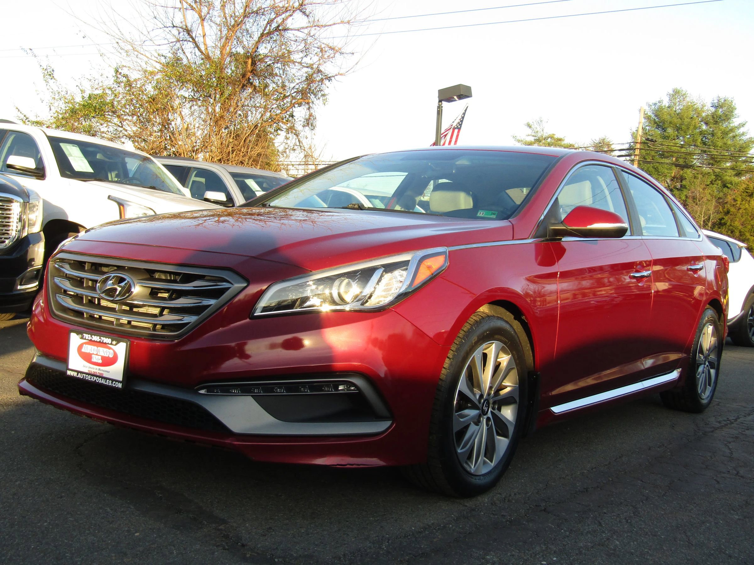 Used 2015 Hyundai Sonata Sport w/ Option Group 03 image 3